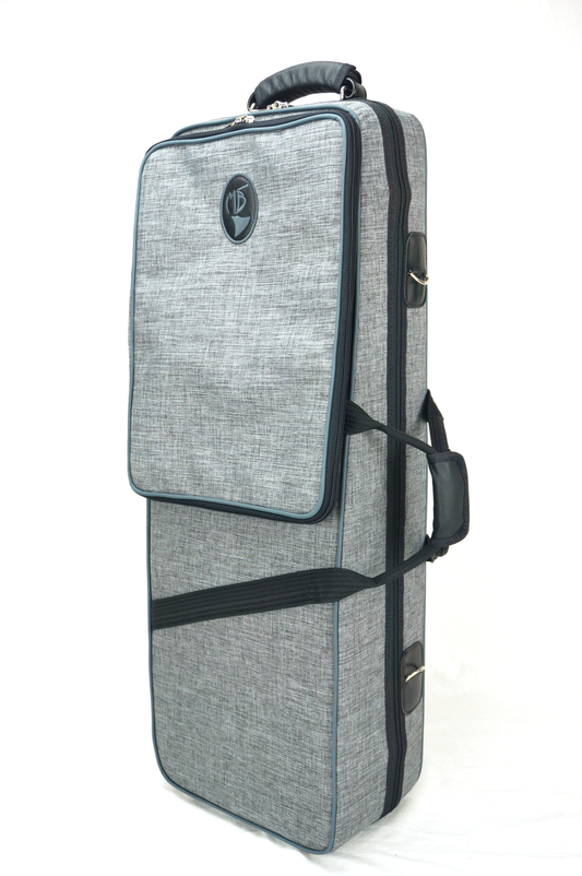 Estojo Duplo para Clarinete Baixo (Clarone) até o dó Grave e 1 Clarinete modelo MB